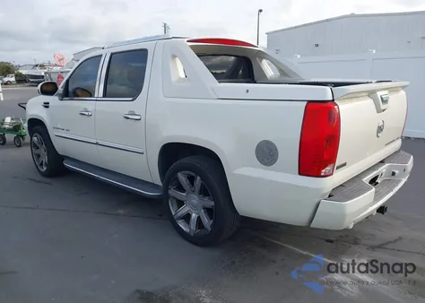 2007 Cadillac Escalade Ext Standard z USA, uszkodzony, nr VIN 3GYFK628X7G122584